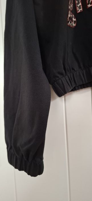 Bluza czarna r. 140