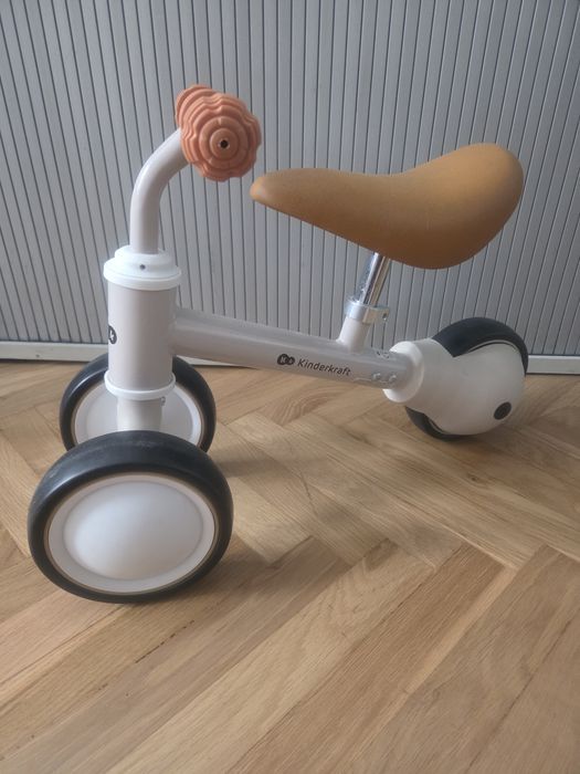 Rowerek biegowy kinderkraft Cutie