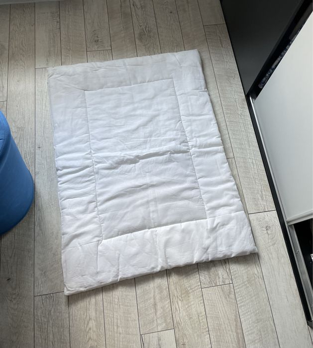 kołderka dla dziecka do łóżeczka dziecięcego biała 130x80