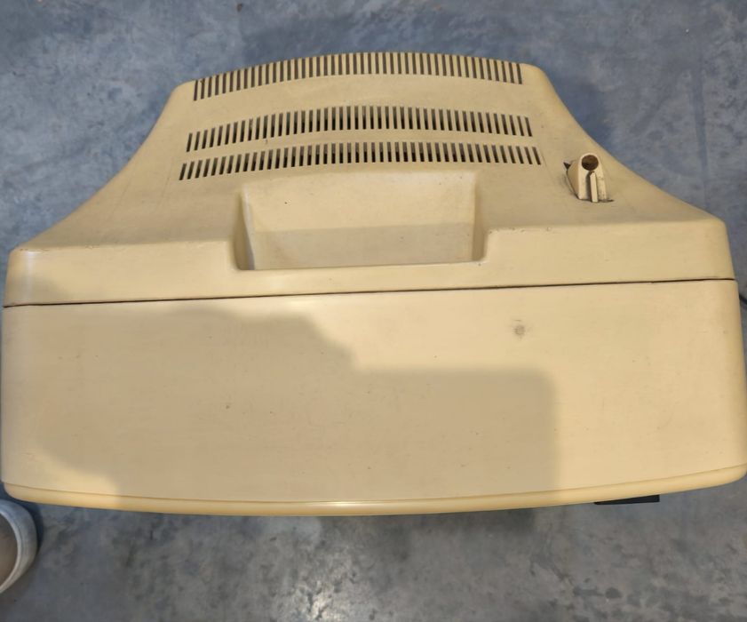 Televisão Vintage SONEC Preto e Branco Funcional – Retro Anos 70/80”