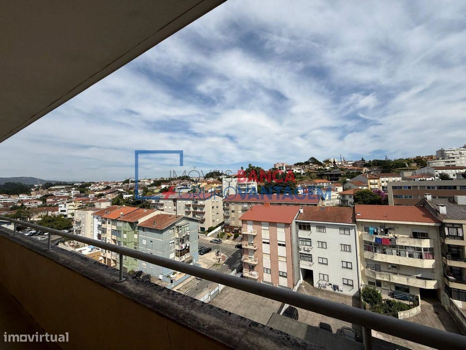 Apartamento T2 C/Varanda - Gondomar