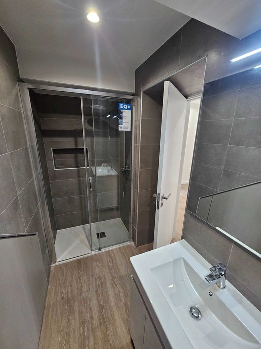 ** Investidores ** Conjunto de 2 Apartamentos T1 + T1 - Leiria