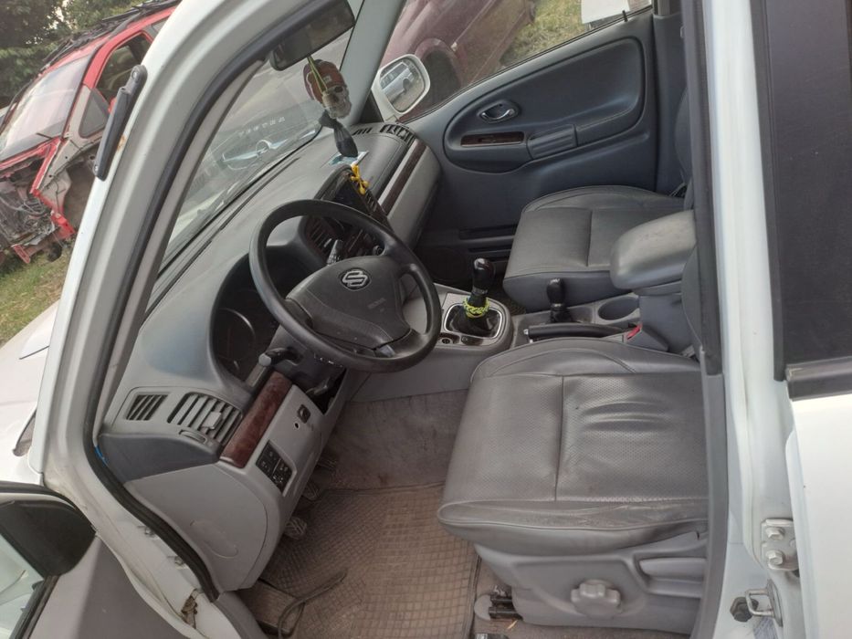 Шрот автозапчастини Сузукі Гранд Вітара ХL 7 2.0 турбодизель