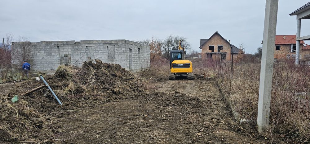 Надаємо послуги мініекскаватора,екскаватор,копка басейнів,септиків,водовідведення,планіровка
