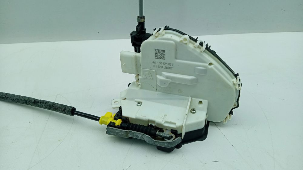 Fechadura / fecho porta trás esquerdo AUDI Q5 Sportback (FYT)