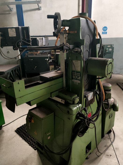 Retificadora plana em bom estado