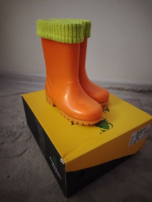 Гумачки, чоботи demar