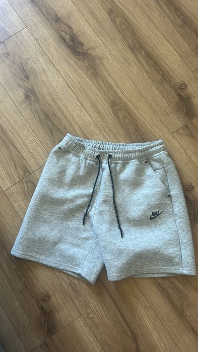Nike tech spodenki