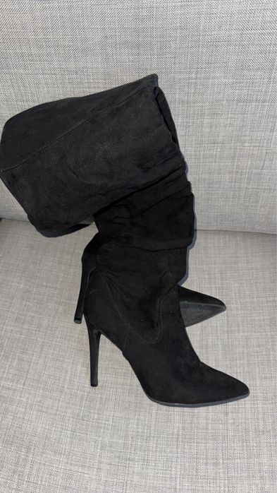 Kozaki na szpilce 36