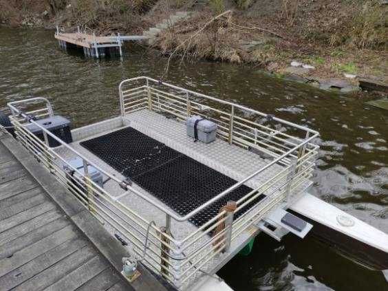 Sprzedam katamaran do celów wędkarskich