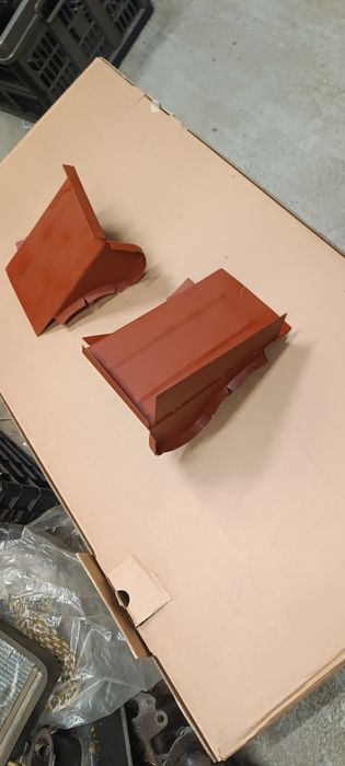 Fiat 126p zakończenia nadkoli tylnych wewnętrznych tylnych nowe