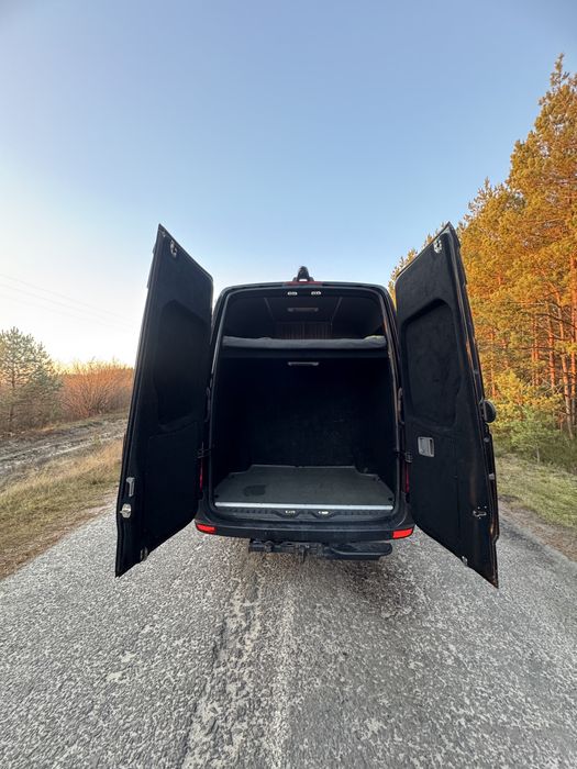 Mercedes Sprinter 319
