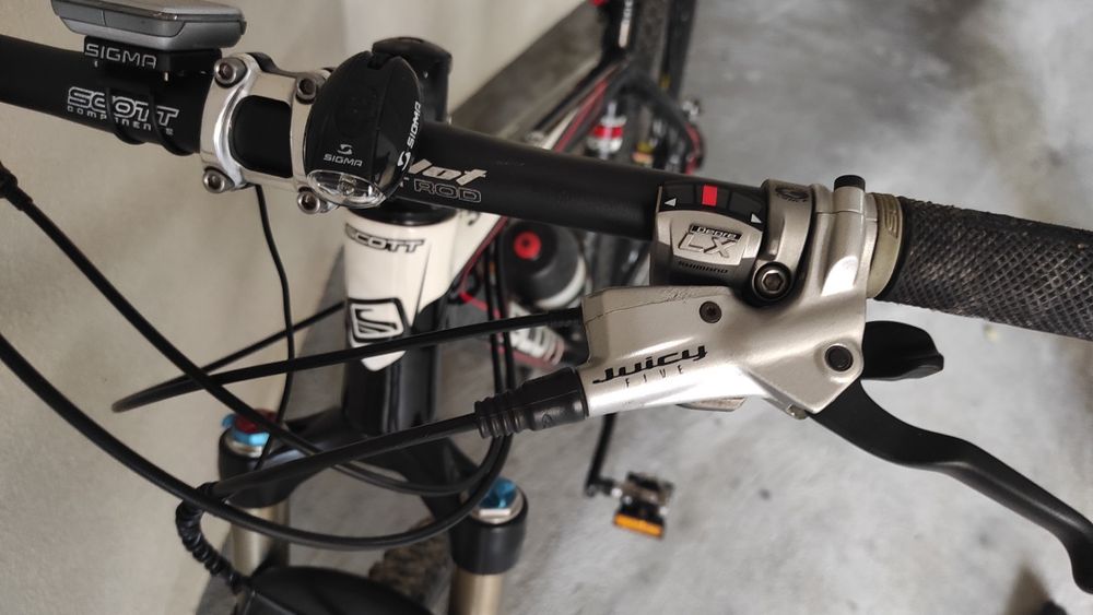 Bicicleta Scott 30 scale