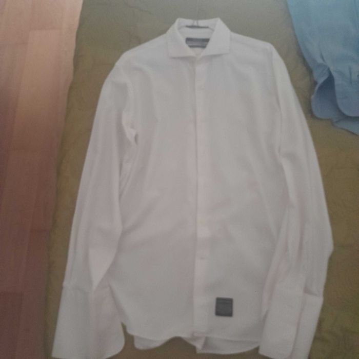 Urgente Despachar Preco 7 peças de   Homem de Marca em bom estado