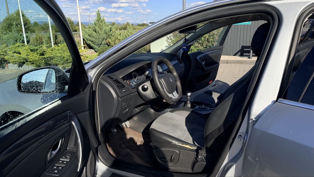 Renault Laguna 2010 VIN VF1KT1R0643178733 фото оголошення 8 з 14