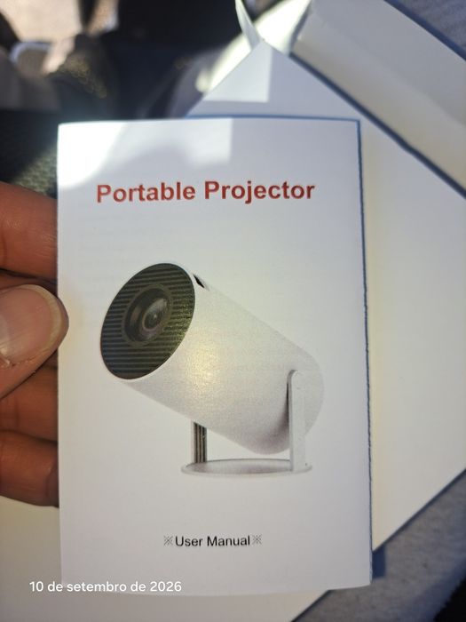 Projector Multimédia HY300