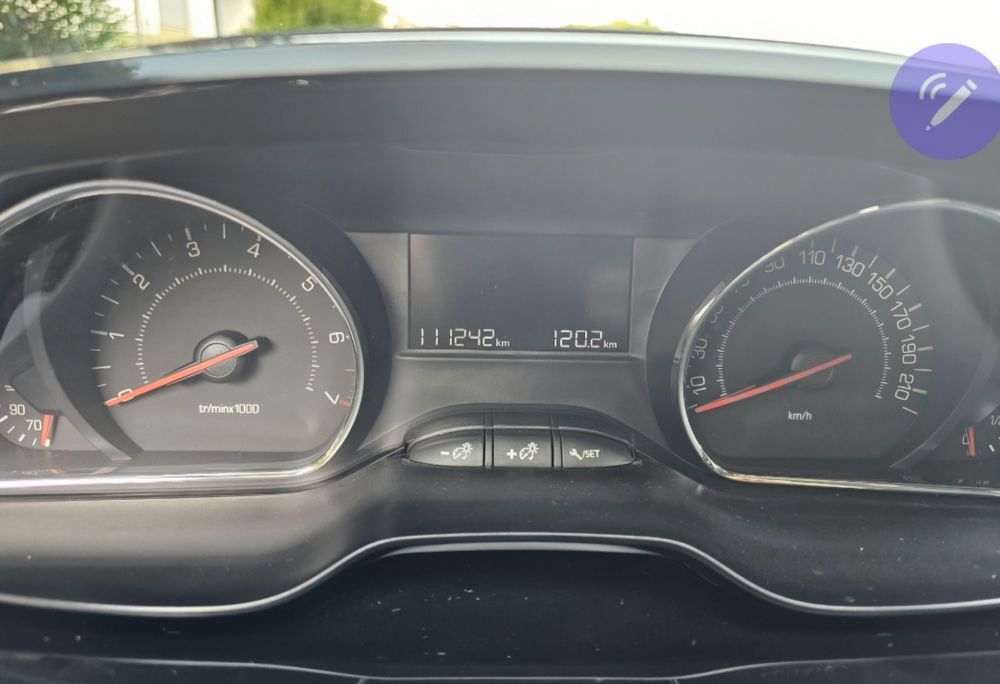 Peugeot 208 1.2cc