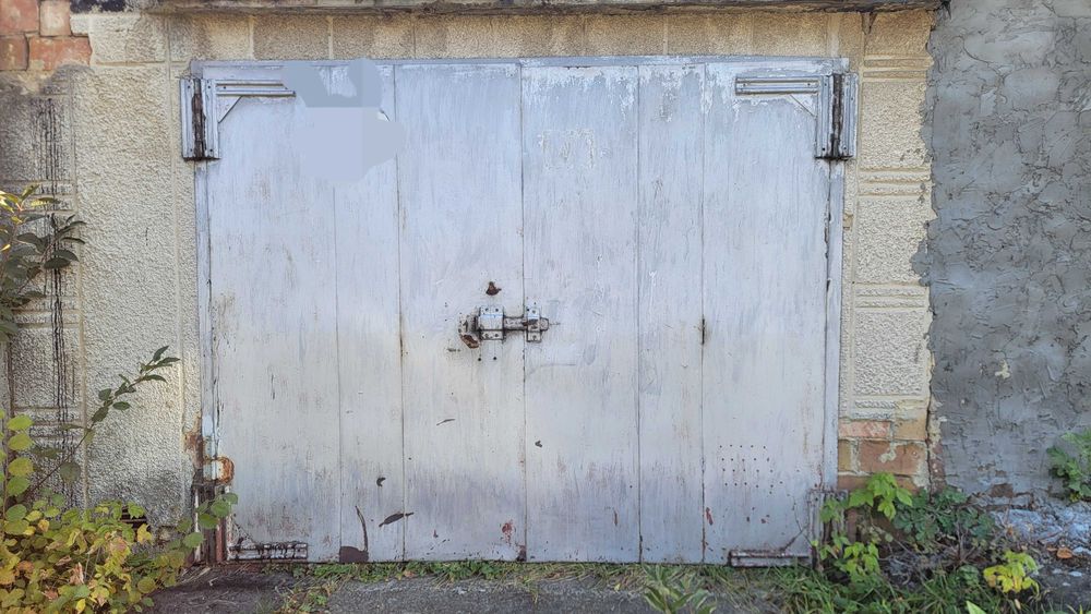 Гараж цеглянний з ямою