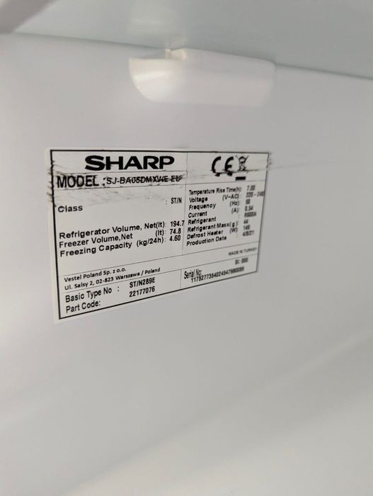 Lodówka SHARP w świetnym stanie