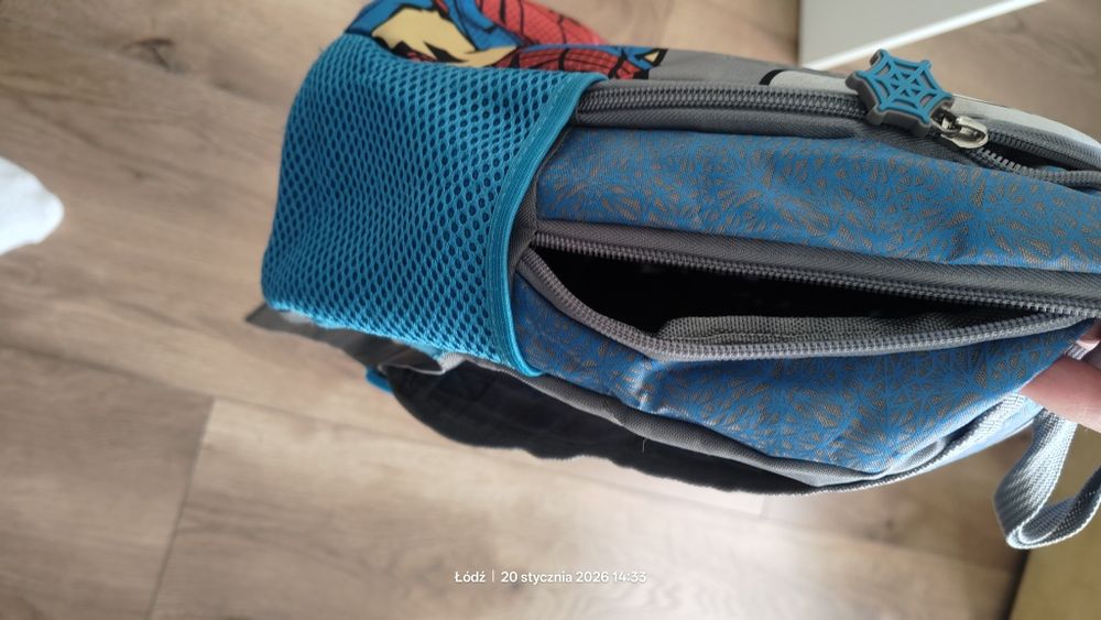 Plecaczek Spiderman 2 kieszenie suwaki