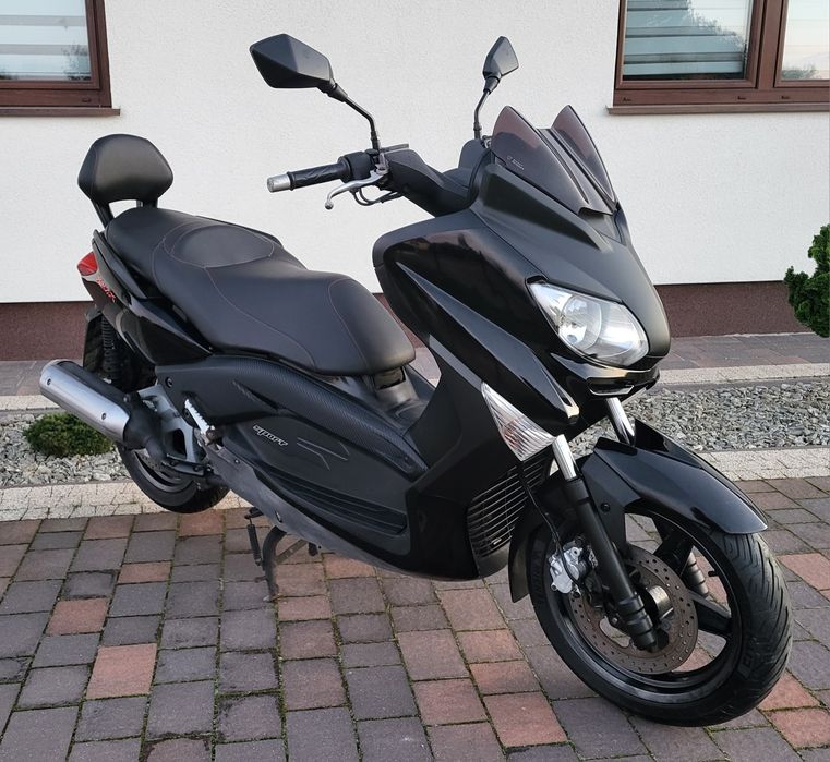 Skuter Peugeot Satelis 2016r Yamaha x-max.