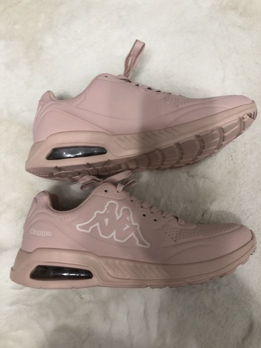 Różowe sneakersy Kappa