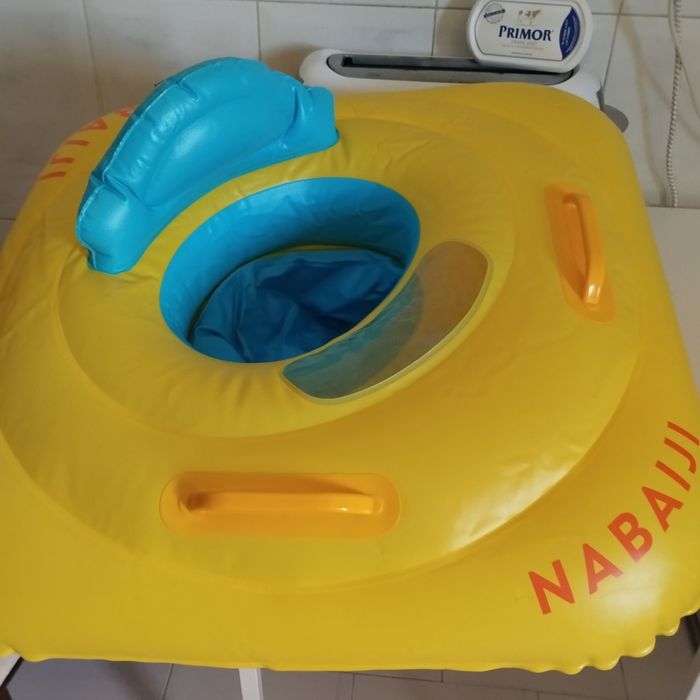 Bóia para bebé com bastante segurança