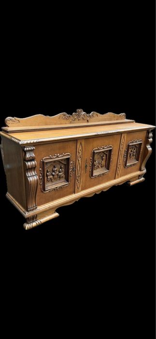 Комод креденс деревянный с рельефной резьбой, антикварный, из Европы