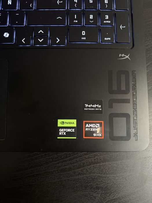 HP OMEN- RTX 5060 8GB- Ryzen 9 840HX-32GB RAM DDR5-1TB SSD- 144hz