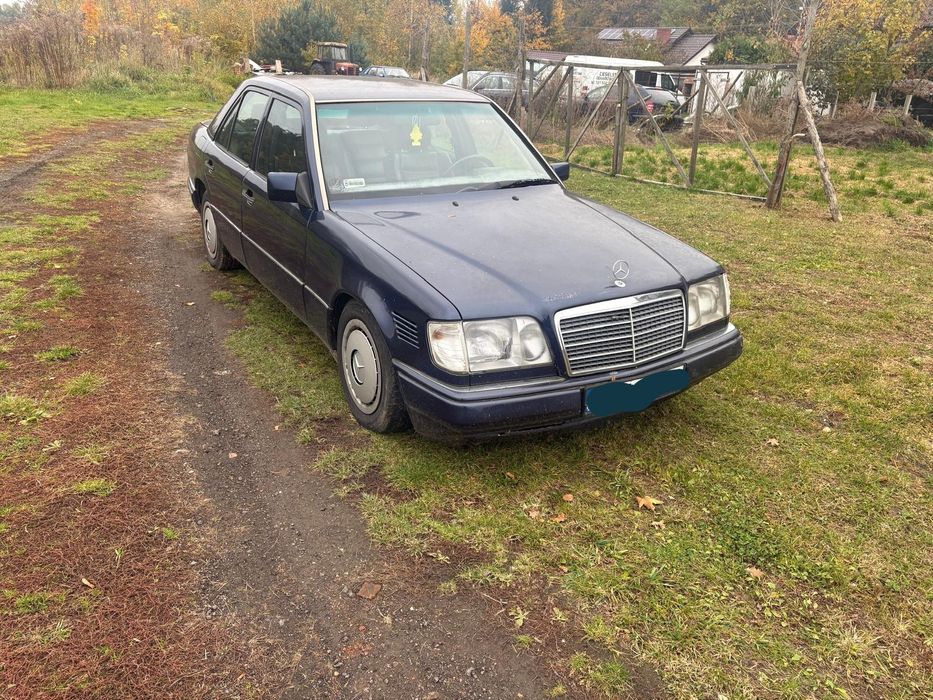 Mercedes-Benz W124