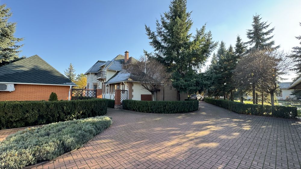 Оренда закритого комплексу та будинку с. Новосілки Вишгородського р-н