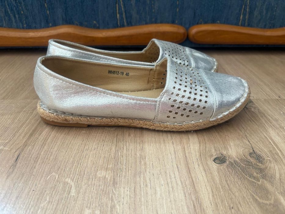 Espadryle  srebrne 40