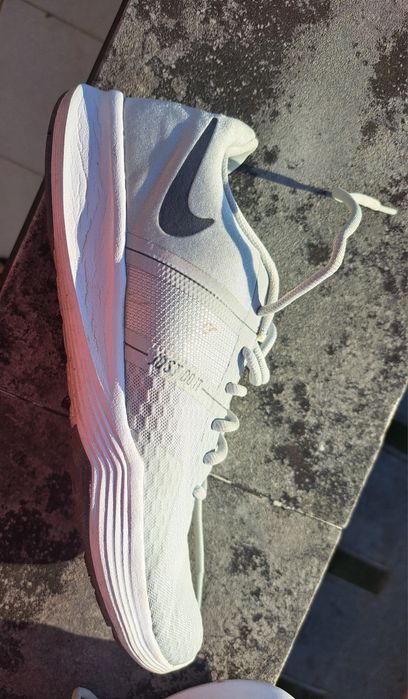 Sapatilhas Nike 40 cinza