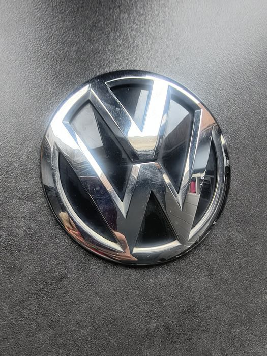 Znaczek VW passat B8 - 2023