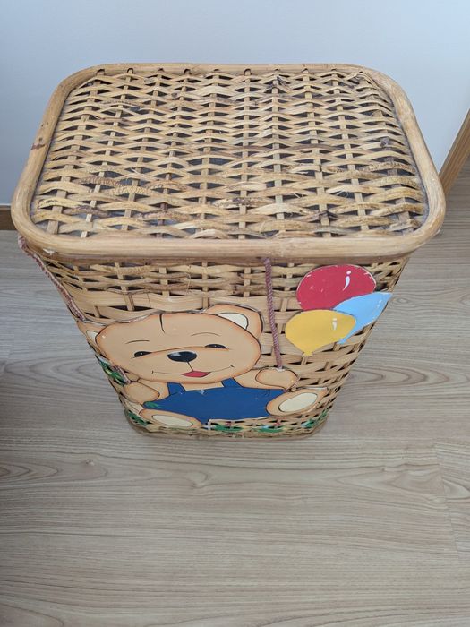 Cesto em vime  para brinquedos de criança