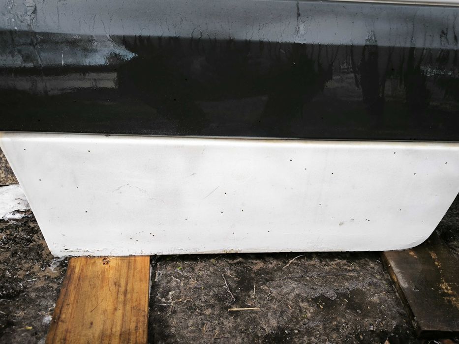 Двері передні (R) (L) MB Sprinter W906