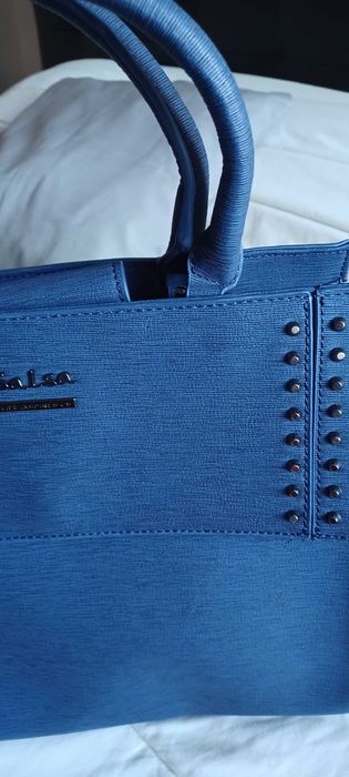 Mala azul da salsa