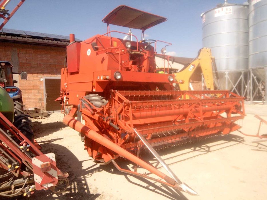 Kombajn Bizon 2056
