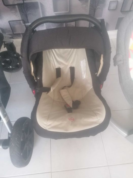 Artigos bebé, carrinho ovo cadeira baloiço tennis