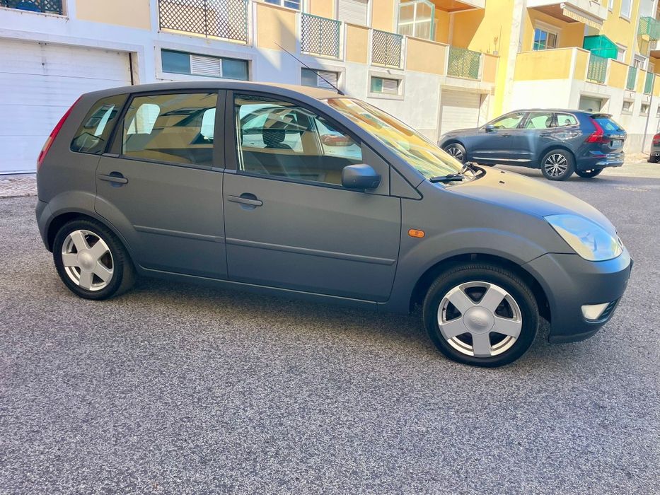 Ford Fiesta 1.2i com 172 mil km