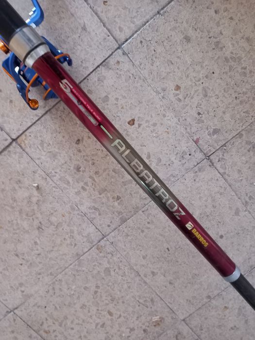 Cana de pesca Albatroz com carreto Novo.