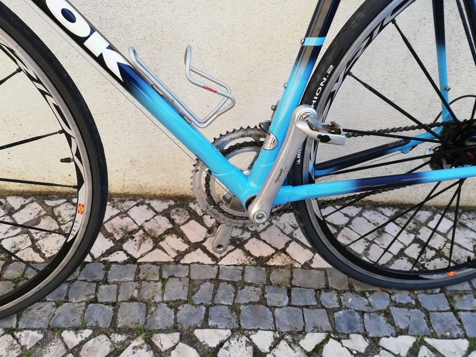 Bicicleta de Estrada LOOK carbono