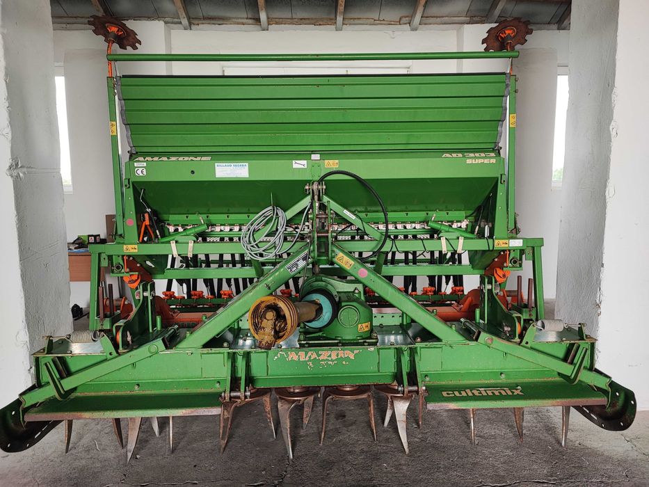 Zestaw Brona Amazone KG 303 Siewnik Amazone AD 303 D9