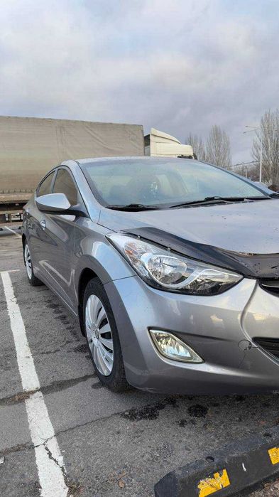 В продажі Хюндай Елантра