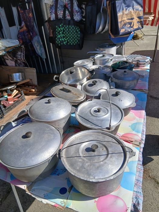Казани, миски,каструлі,гусятниці часів СРСР