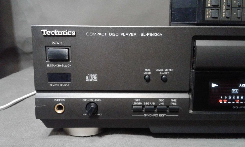 TECHNICS SL-PS620A,pilot ,odtwarzacz cd