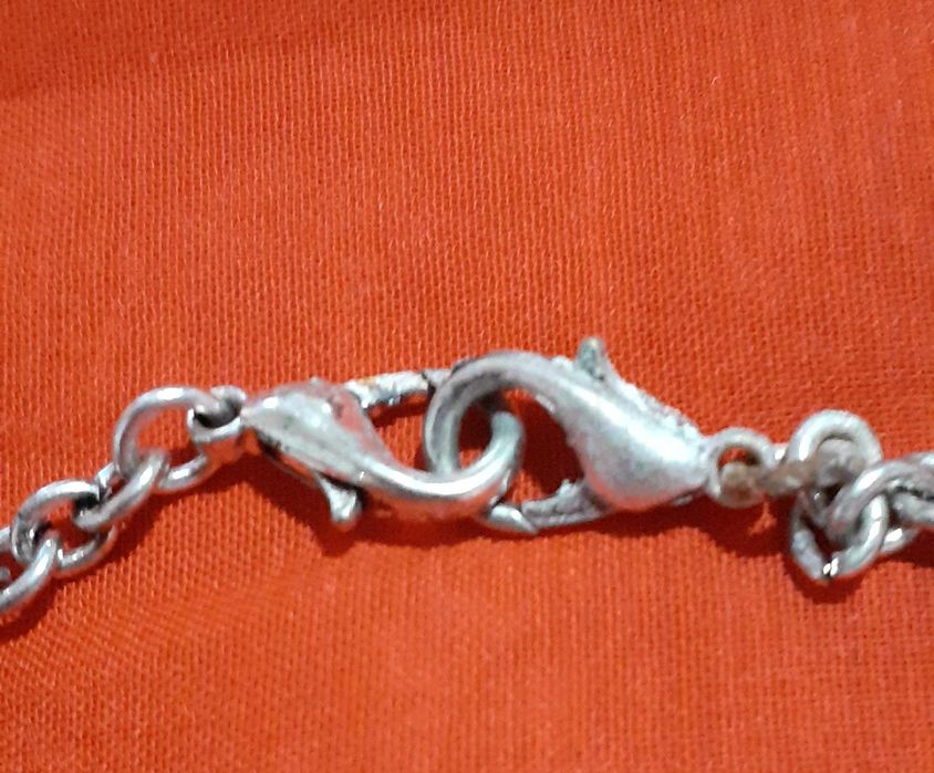 Colar com coruja articulada