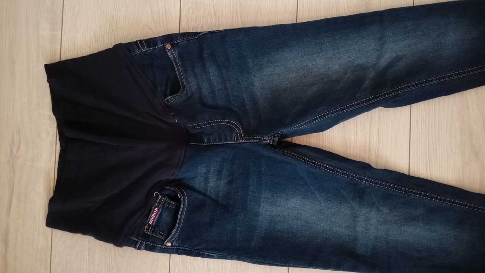 Джинси для вагітних