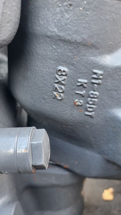 Przedni most napedowy Kubota m128