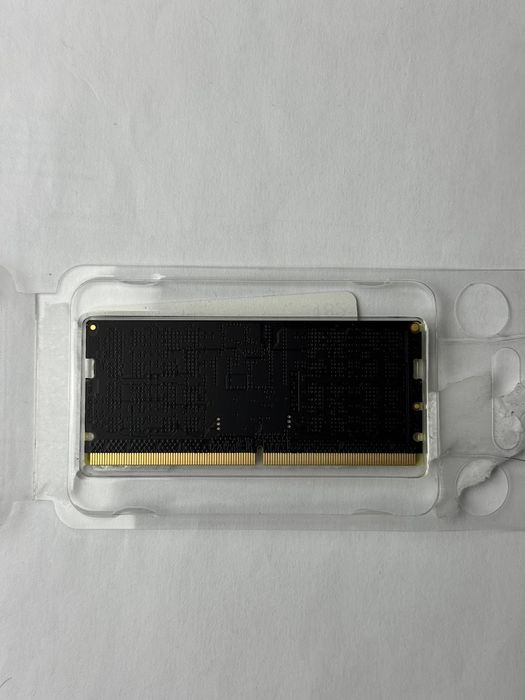 Оперативна пам'ять Crucial Black DDR5 SO-DIMM 16GB 4800MHz CL40